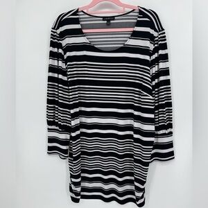 Lane Bryant Women's Black & White Striped Top  Ruched Sides Plus Size 26/28